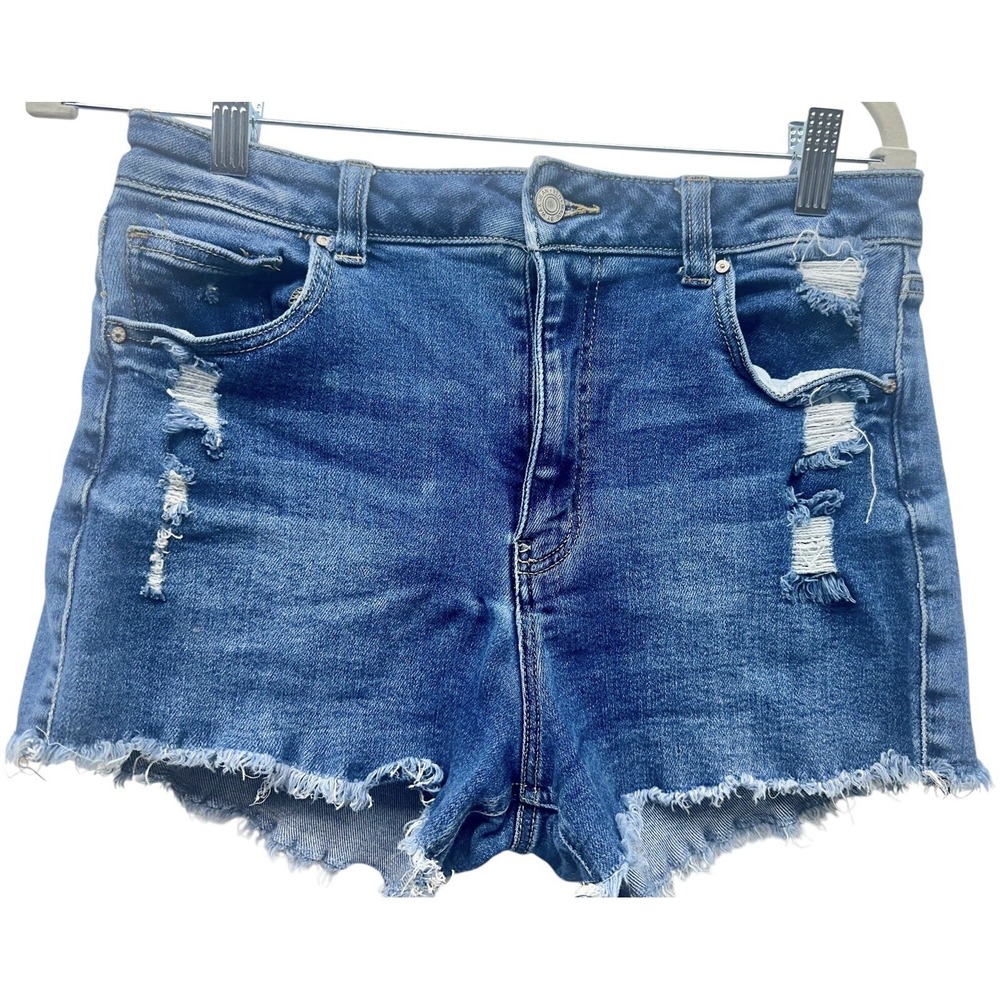 Wax Jean distressed blue jean shorts Size 11 RN#134352